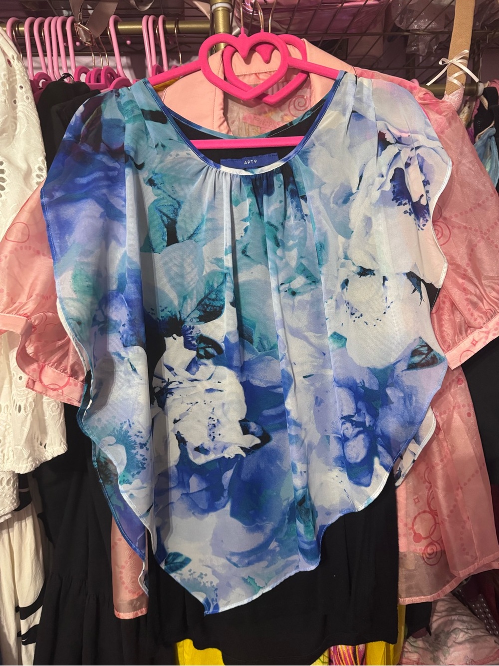 Apt. 9 Blue and White Floral Flutter Sleeve Blouse